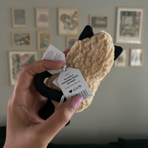 Jellycat Amuseables Peanut Cat Outfit - Authentic & BNWT! ONLINE